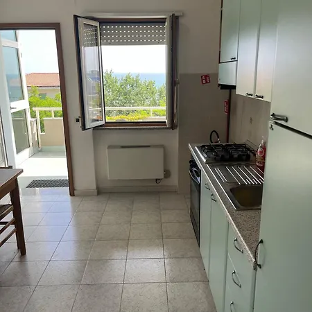 Apartment Fronte Mare, Con Terrazzino E Garage Privato In Con Piscina Fossacesia